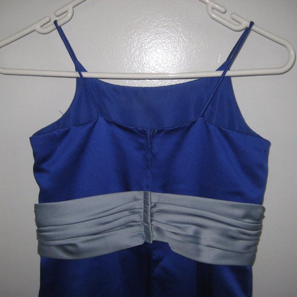 Alfred Angelo, beautiful satiny 2 tone blue girls dress, size 8 - Picture 9 of 11